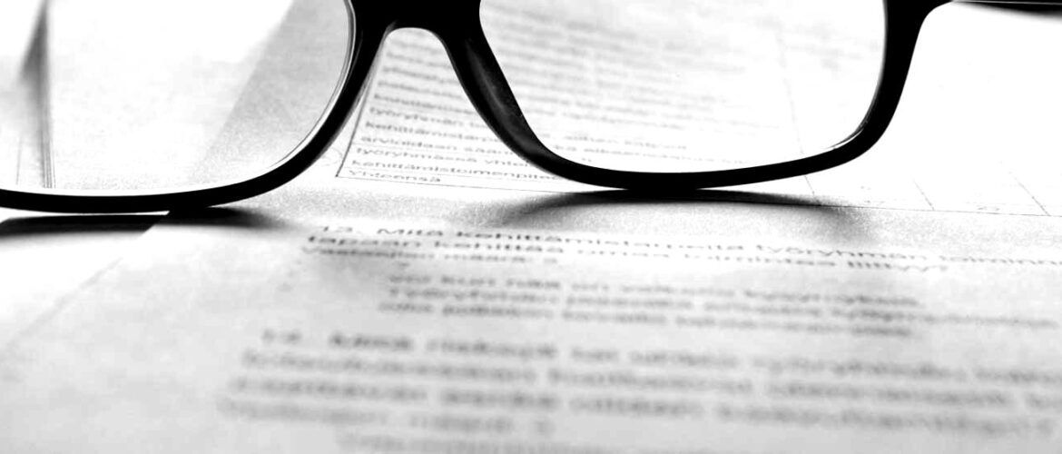 lunettes posées sur une term sheet